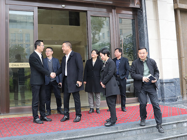热烈欢迎市科技局领导一行莅临集团调研指导工作
